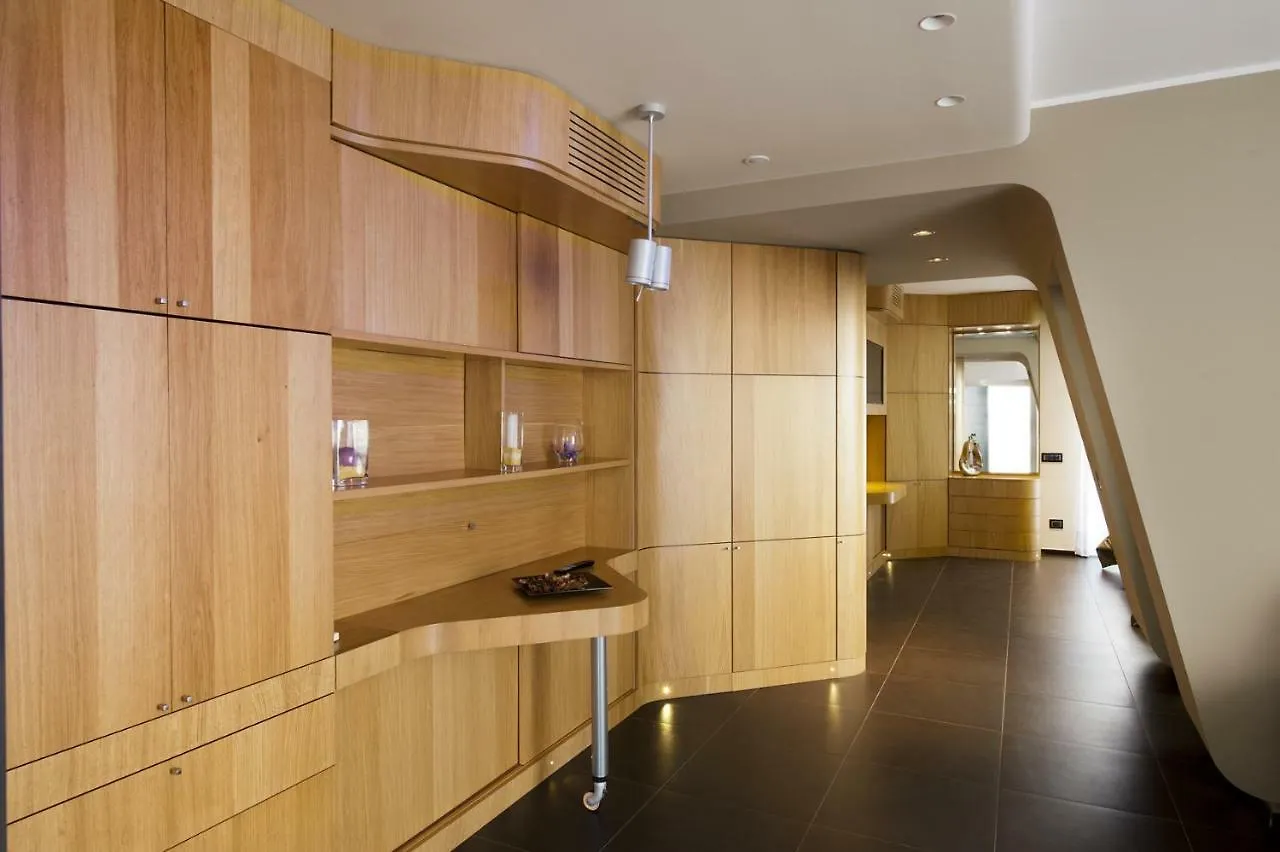 ** Aparthotel Suite Tower Palermo Italy