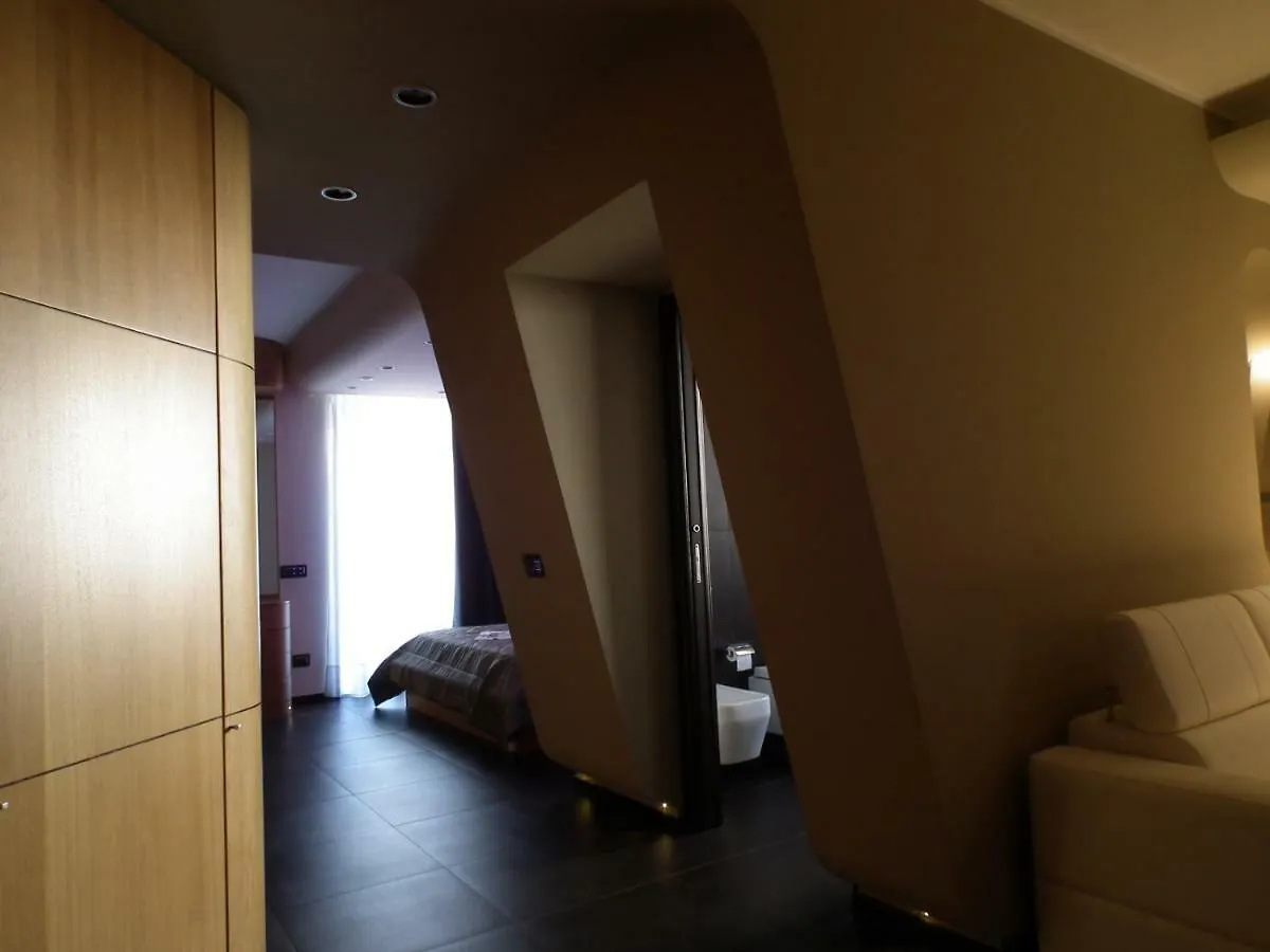 Suite Tower Palermo 2*,